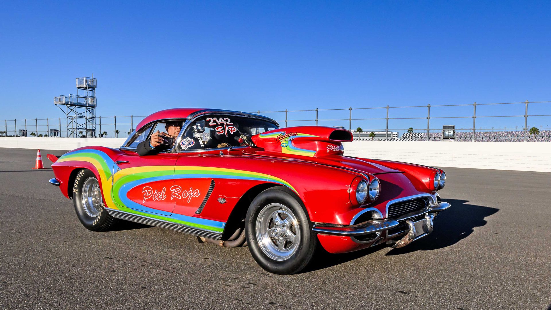 Show cars at the Daytona Turkey Run®